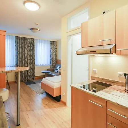 Eastside Living - Wohnen Auf Zeit - Kral Apartment