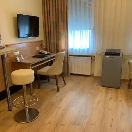 Apartment Eastside Living - Wohnen Auf Zeit - Kral Erlangen